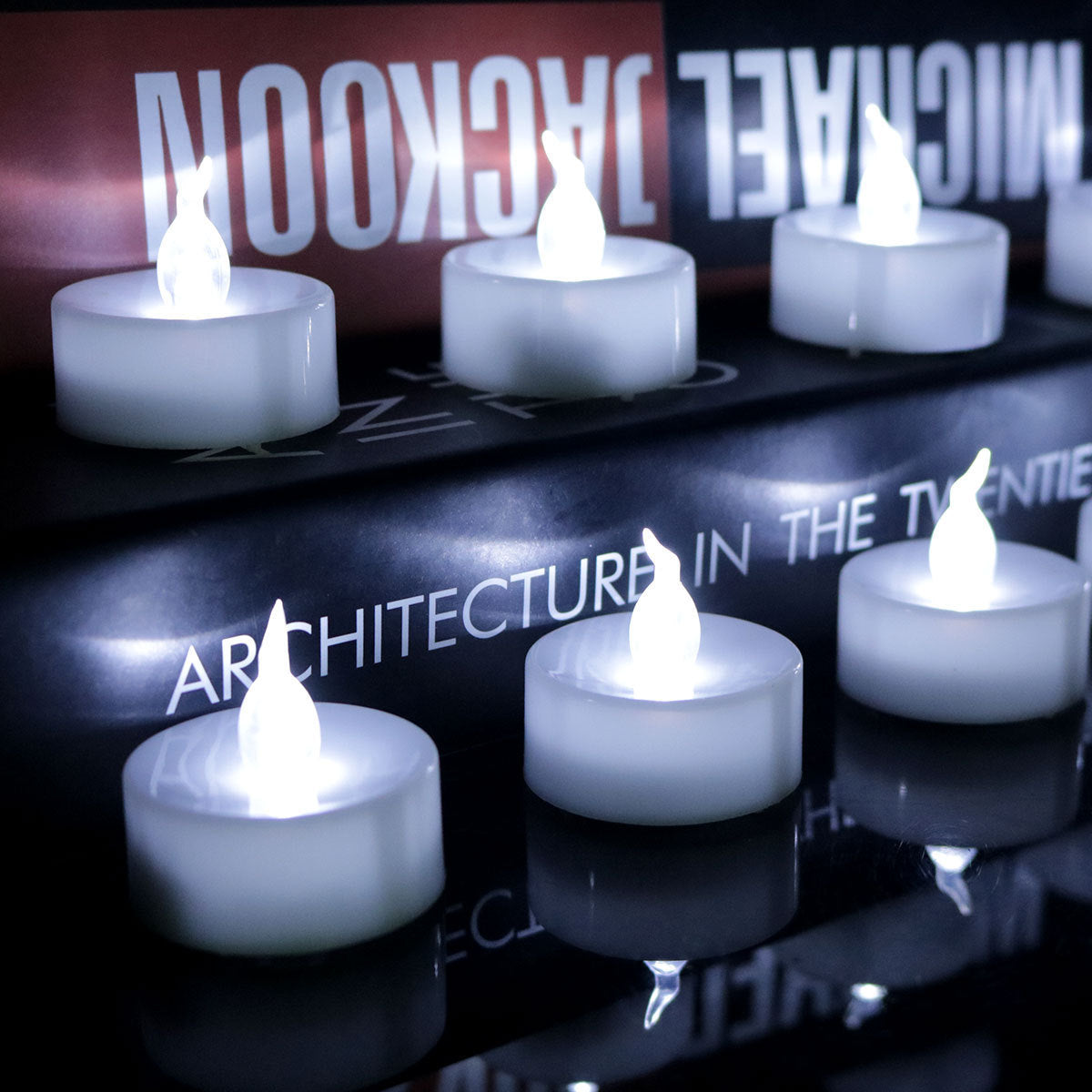 Electronic Candles Flickering LED Tea Light (Battery operated)