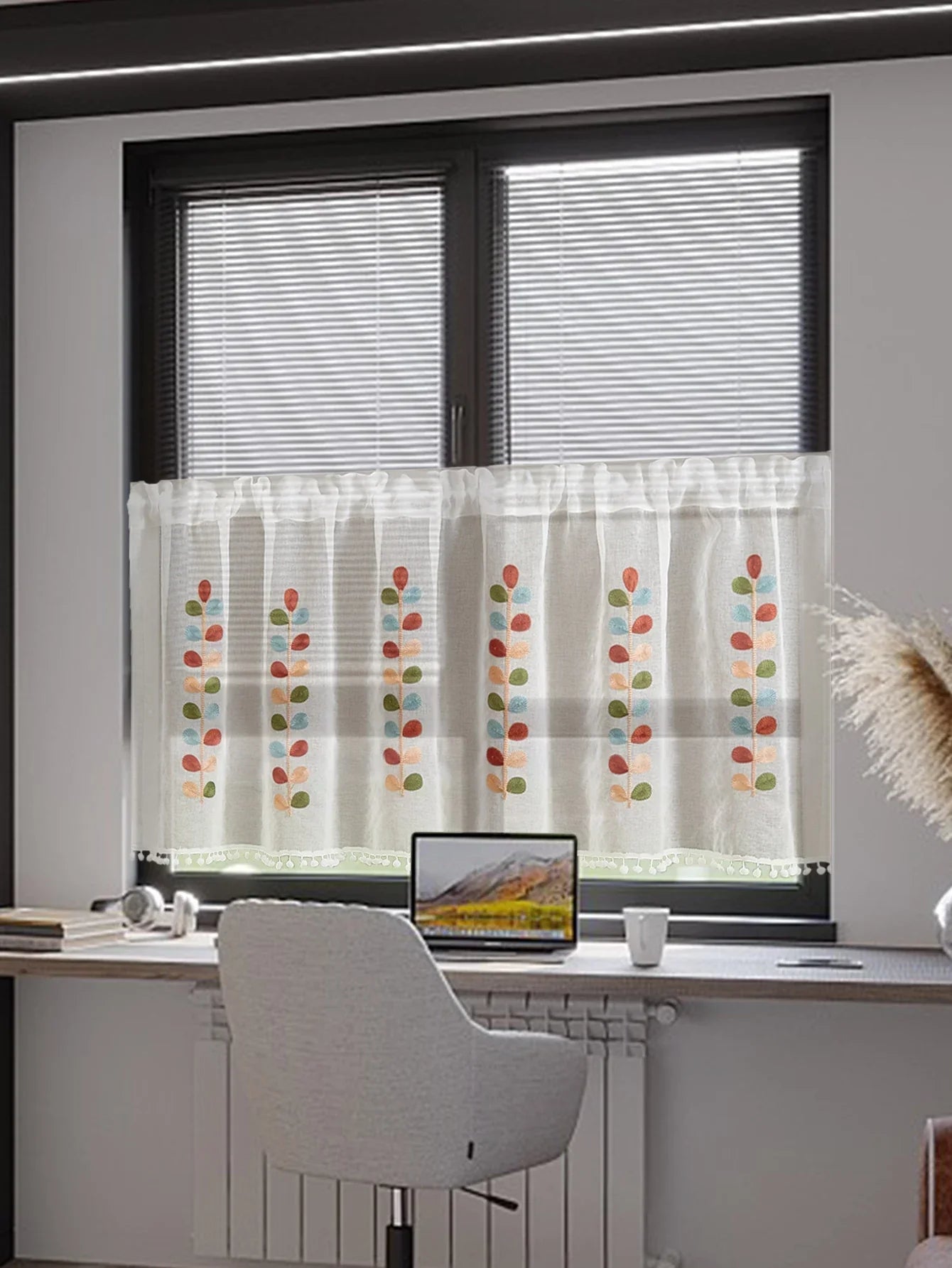 Four color branch Embroidered