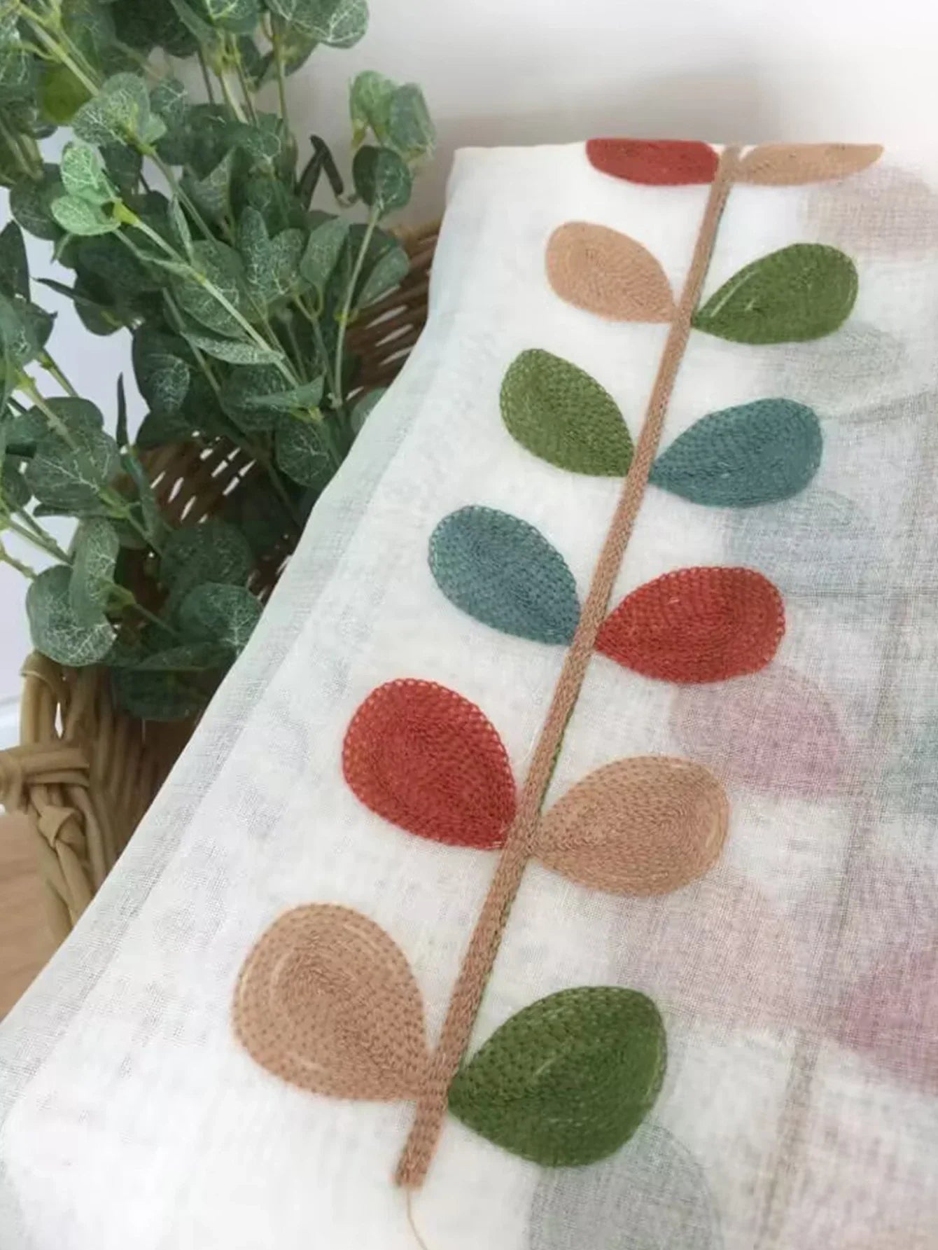 Four color branch Embroidered