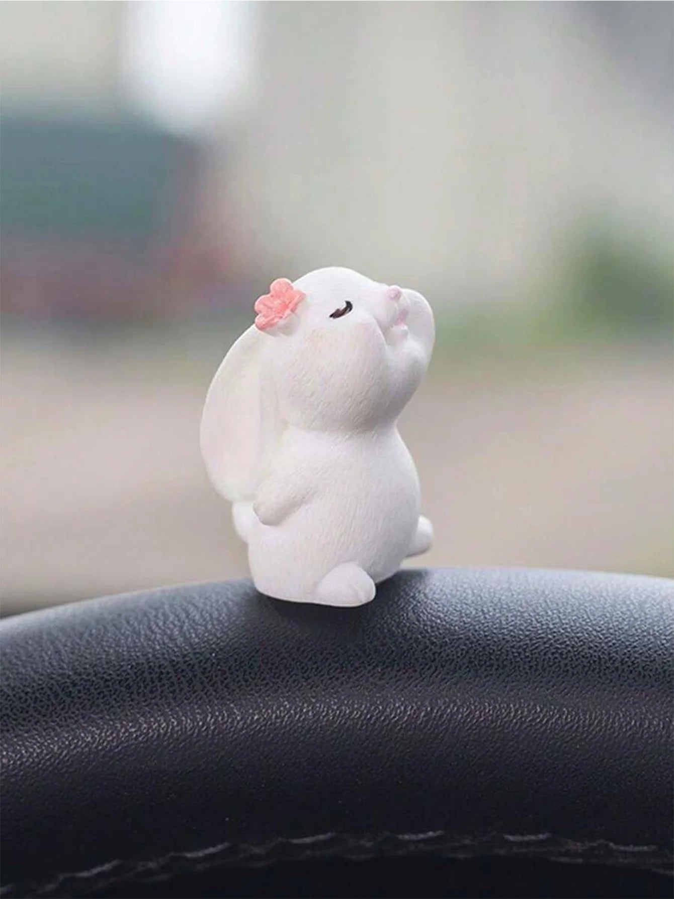 1PC car interior decoration ornaments, cute little bunnies and flowers, and interior atmosphere decoration